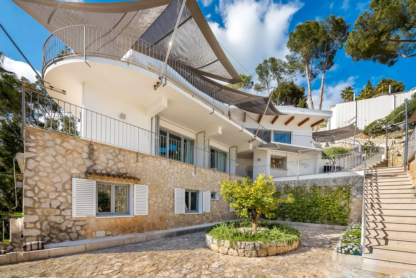Exclusive villa, Son Vida – view 28