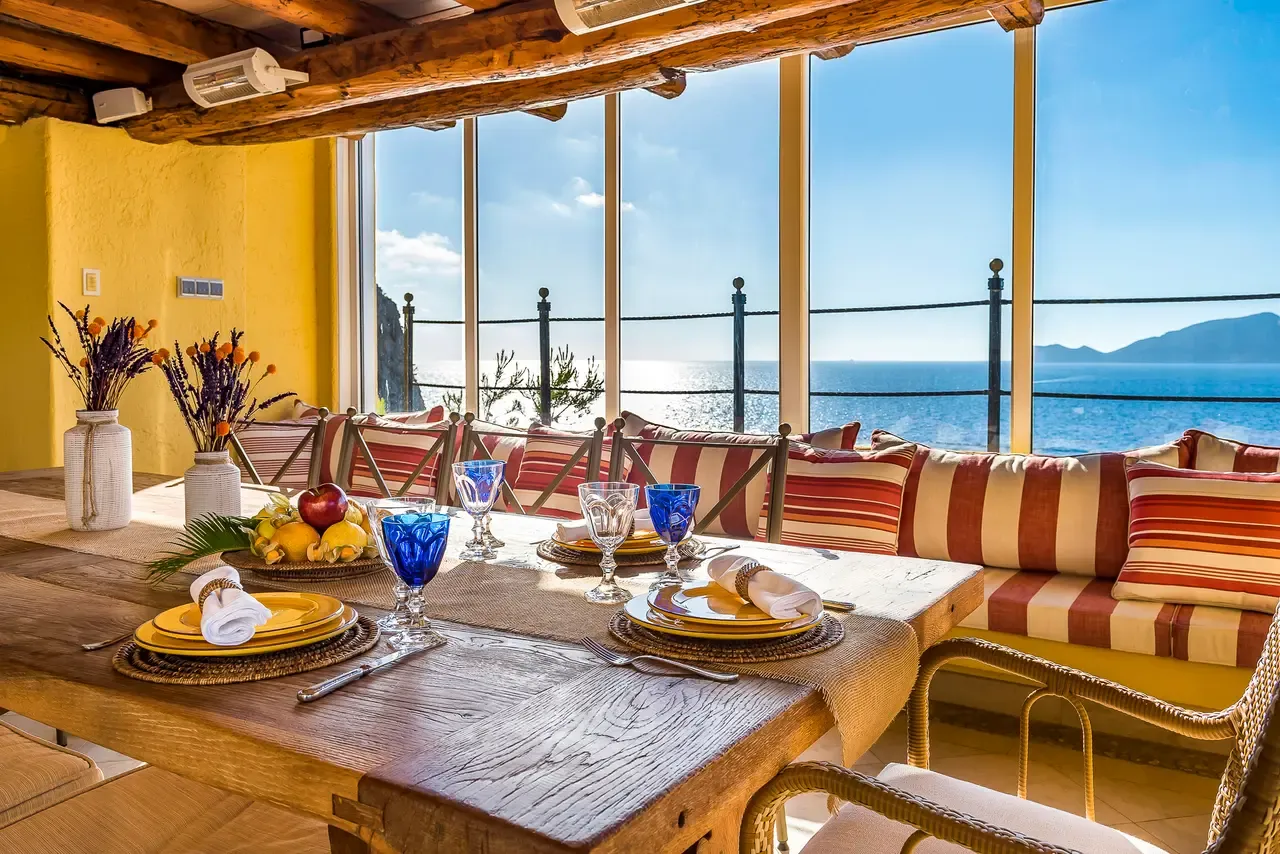 The Yellow Castle: Iconic Luxury Villa, Puerto de Andratx – view 4