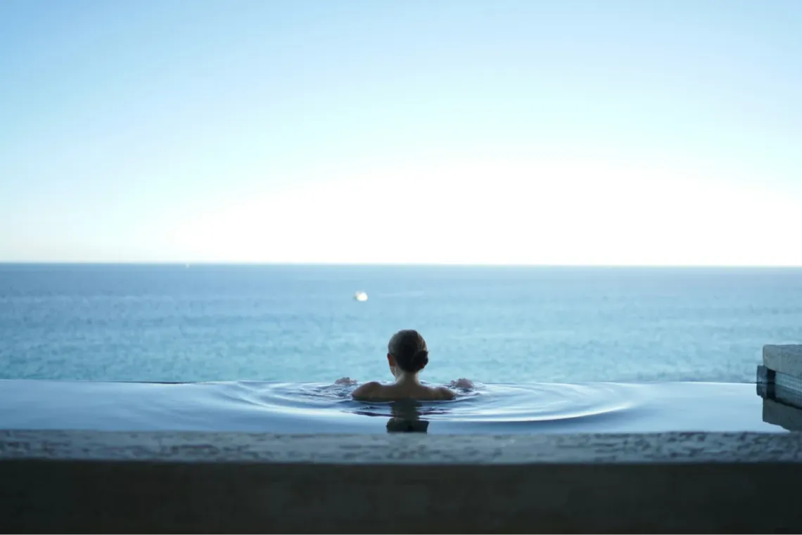 infinity pool luxury villa concierge service
