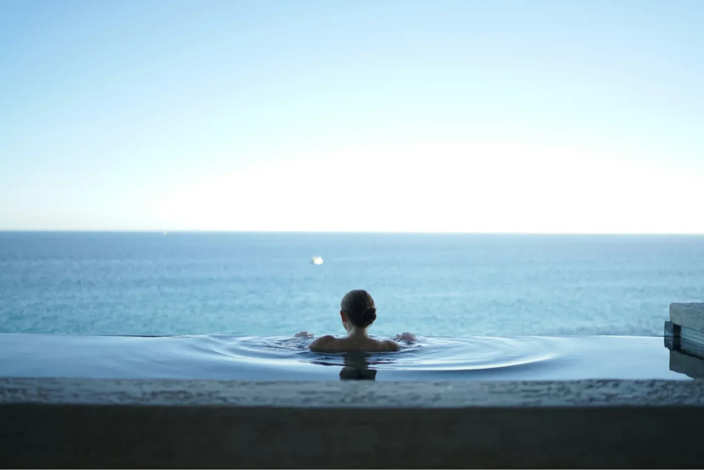 infinity pool luxury villa concierge service